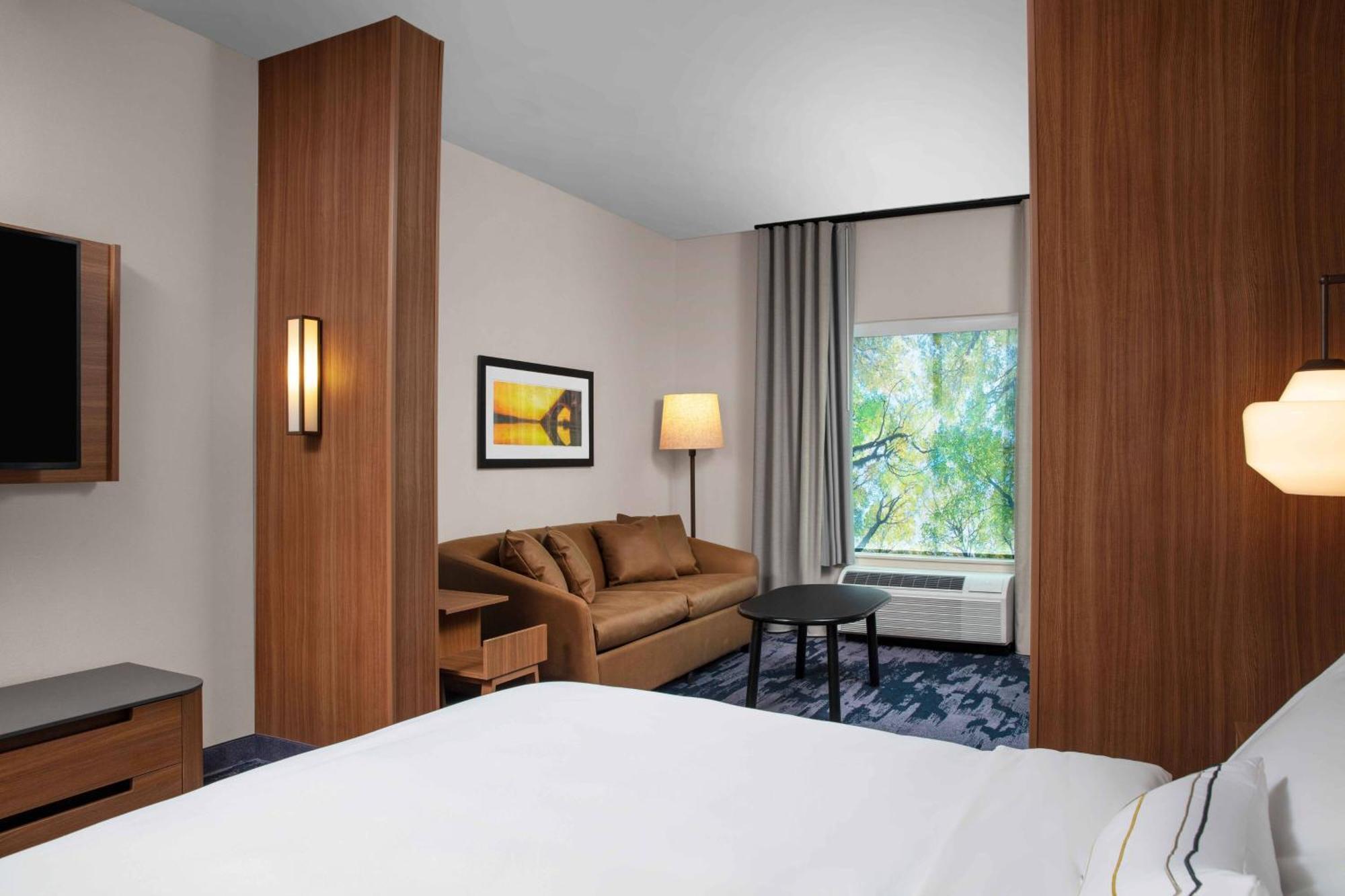 Fairfield By Marriott Inn & Suites Lewisburg Exterior photo