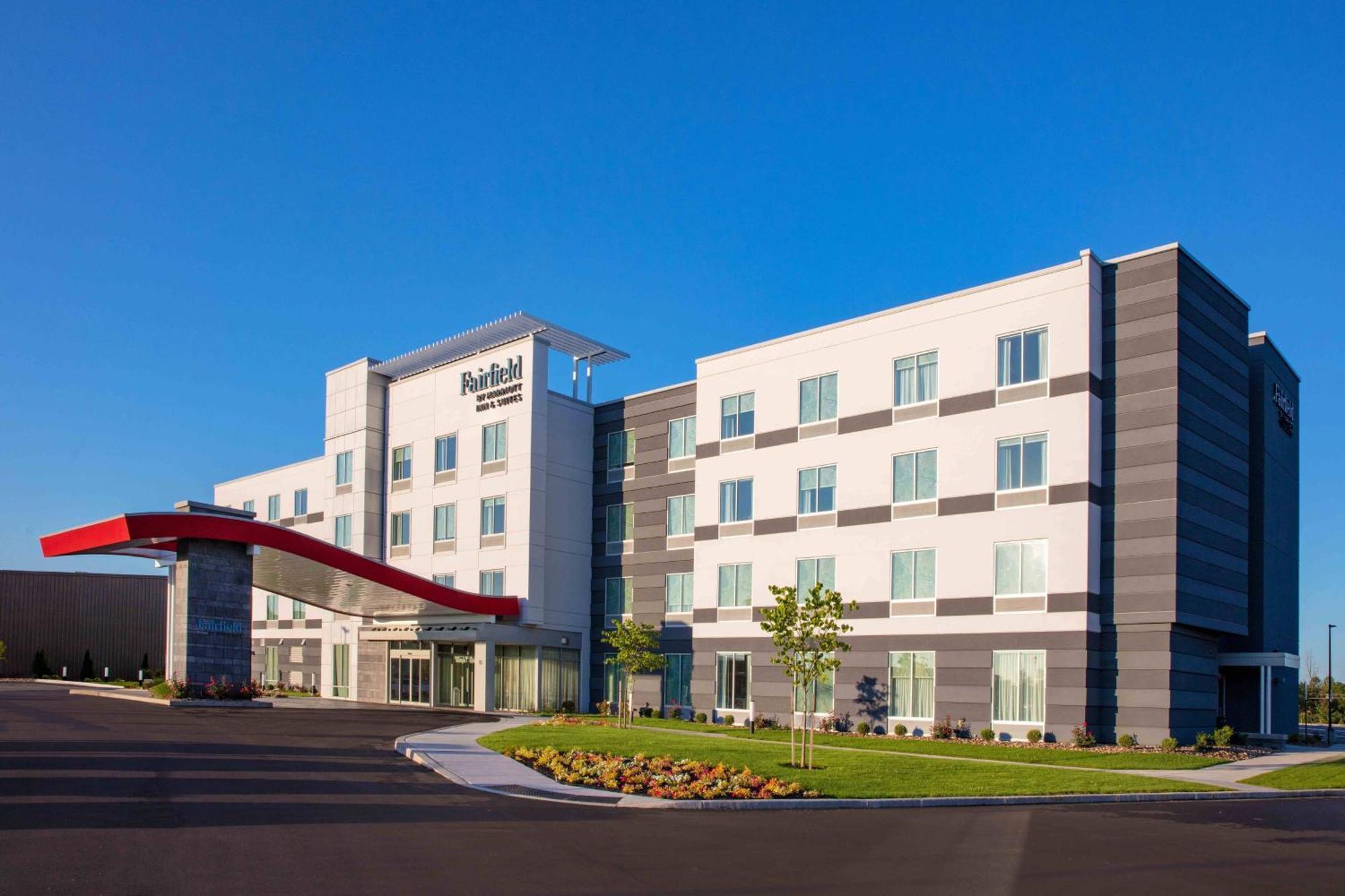 Fairfield By Marriott Inn & Suites Lewisburg Exterior photo